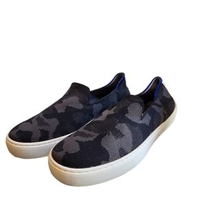 EUC Retired Rothys Original Slip On Sneaker in Grey Camouflage